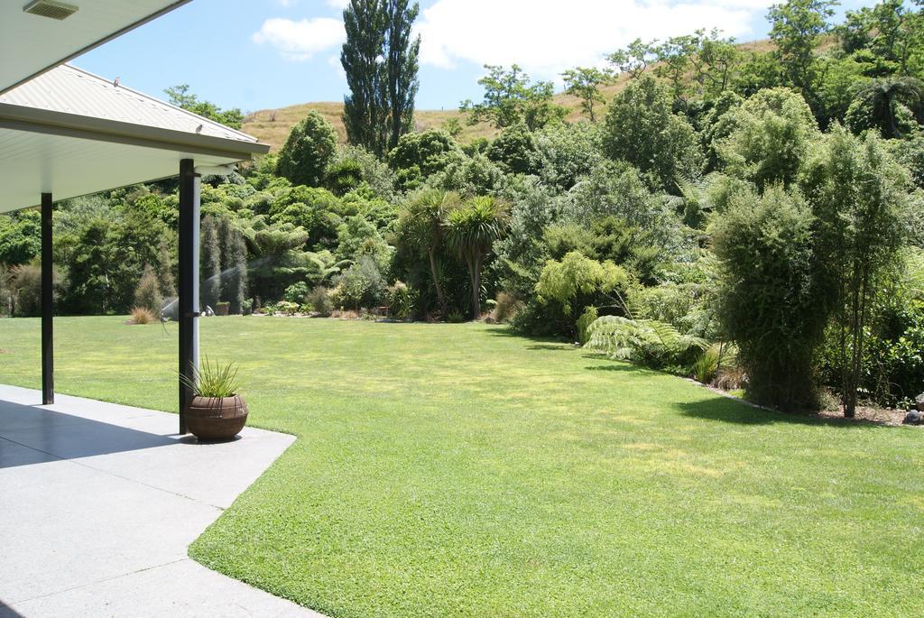 Gully Retreat Karapiro Bed & Breakfast Cambridge Exterior photo