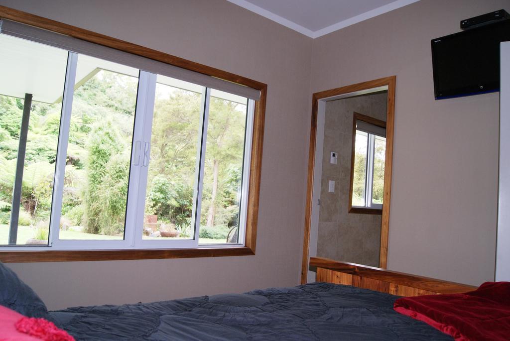 Gully Retreat Karapiro Bed & Breakfast Cambridge Room photo