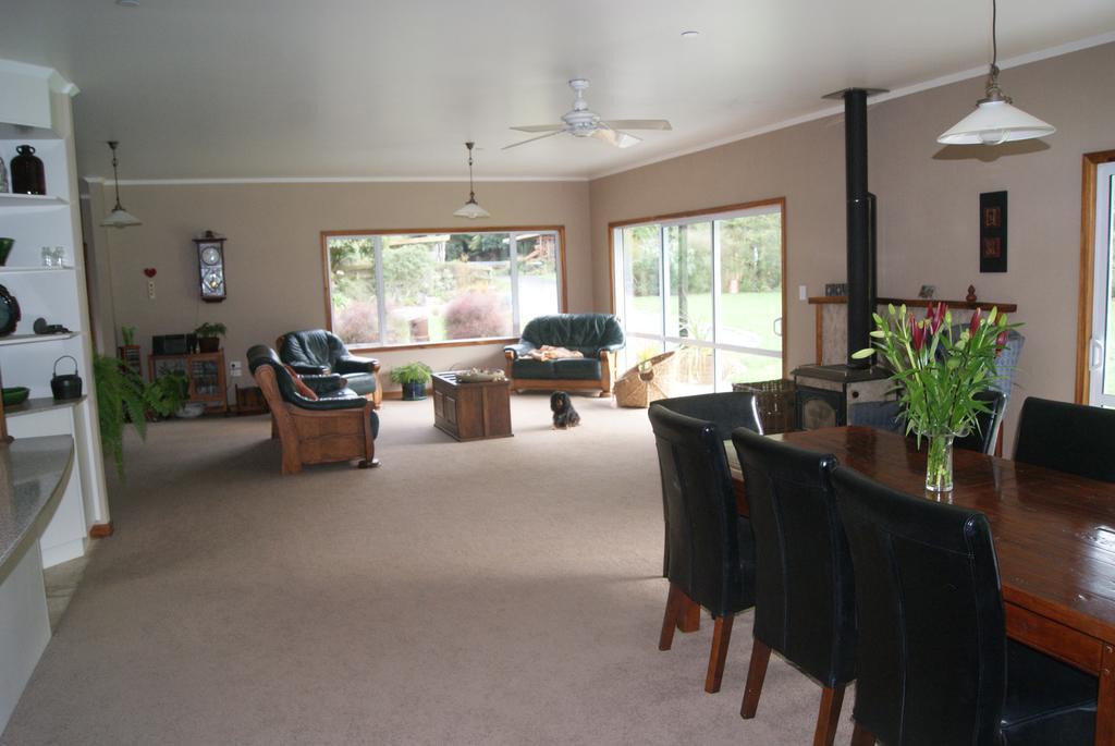 Gully Retreat Karapiro Bed & Breakfast Cambridge Exterior photo